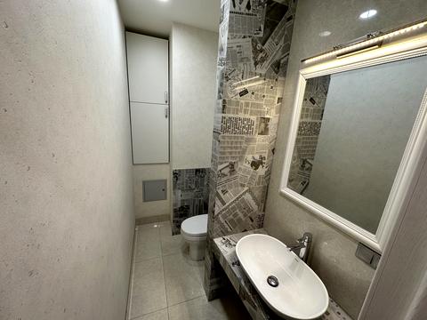 комерційна за адресою Євгена Коновальця вул. (Щорса), 32-Б