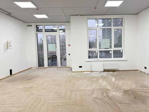 комерційна за адресою Тираспольська вул., 52-60