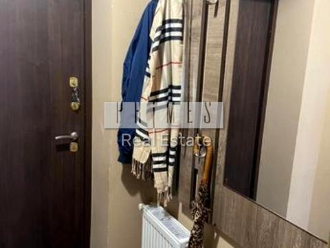 дом по адресу Небесной Сотни ул. (Паризької Комуни), 1