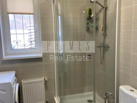 дом по адресу Небесной Сотни ул. (Паризької Комуни), 1