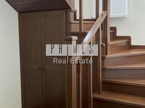 дом по адресу Небесной Сотни ул. (Паризької Комуни), 1