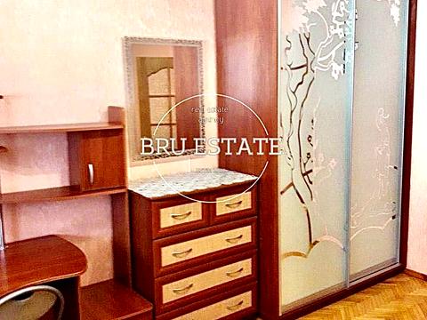 квартира за адресою Ревуцького вул., 4 в