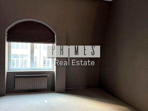 комерційна за адресою Новоселицька вул., (Будинок 2)