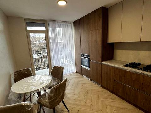 квартира за адресою Івано-Франківськ, Карпатська вул., 10-Б