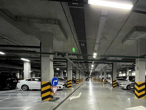 коммерческая по адресу Михаила Максимовича ул. (Трутенко Онуфрия), 26-В