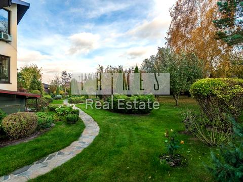 будинок за адресою с. Білогородка, Святкова вул.