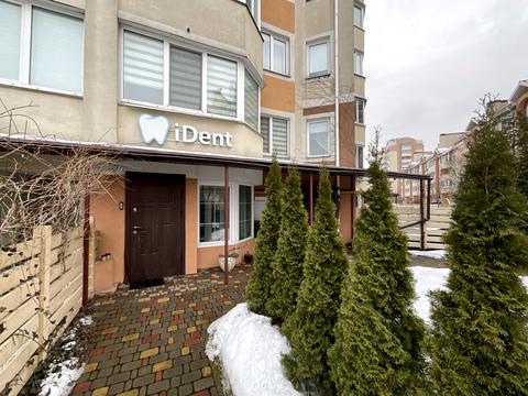 комерційна за адресою Богдана Хмельницького вул., 1-Б