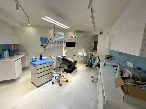 комерційна за адресою Богдана Хмельницького вул., 1-Б