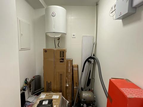 комерційна за адресою Богдана Хмельницького вул., 1-Б