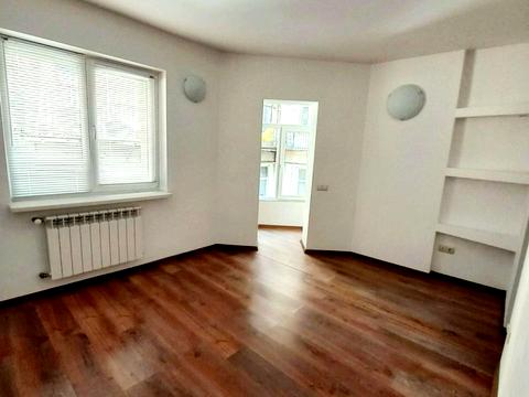 комерційна за адресою Гетьмана Петра Дорошенка вул. (Жовтнева), 50