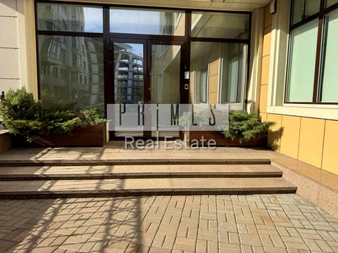 комерційна за адресою Михайла Грушевського вул., 9-Б