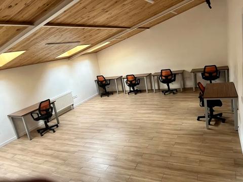 комерційна за адресою Київ, Михайла Максимовича вул. (Онуфрія Трутенка), 26