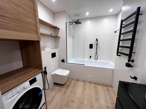 квартира за адресою Степана Бандери вул., (Будинок 4)