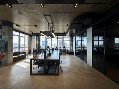 комерційна за адресою Жилянська вул., 68