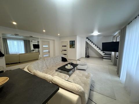 квартира по адресу 2-й Поперечний пер., 77