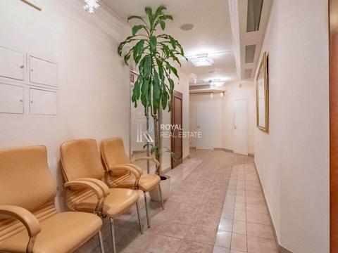 комерційна за адресою Велика Васильківська вул. (Червоноармійська), 64