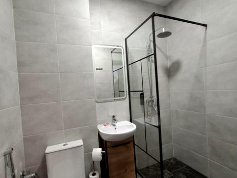 комерційна за адресою Невідома, 1