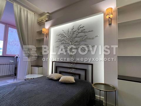 квартира за адресою Велика Васильківська вул. (Червоноармійська), 108