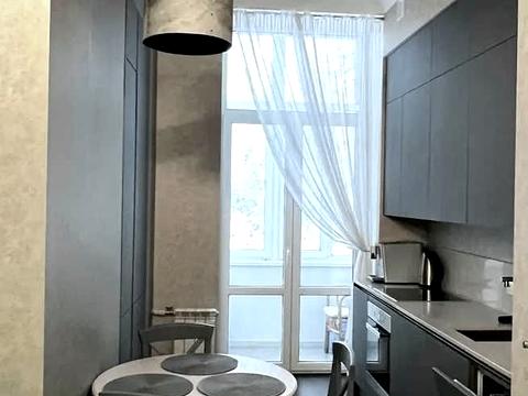 квартира за адресою Шовковична вул., 10