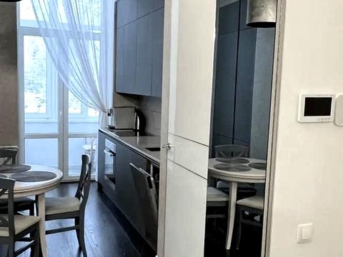 квартира за адресою Шовковична вул., 10