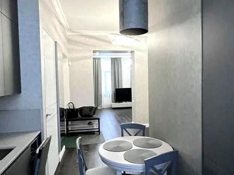 квартира за адресою Шовковична вул., 10