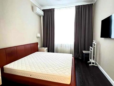 квартира за адресою Шовковична вул., 10