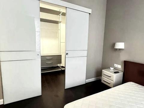 квартира за адресою Шовковична вул., 10