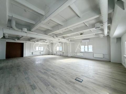 комерційна за адресою Князів Острозьких вул. (Московська), 23