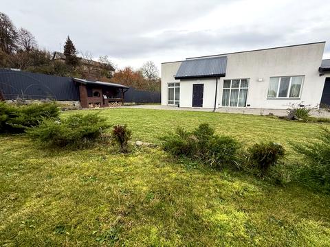 будинок за адресою Січових Стрільців, 100