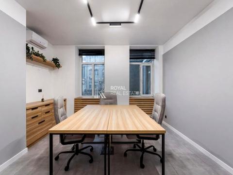 комерційна за адресою Євгена Чикаленка вул. (Пушкінська), 20