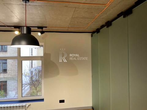 коммерческая по адресу Антоновича ул. (Горького), 131