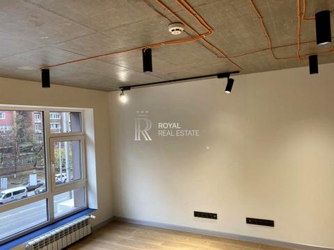 коммерческая по адресу Антоновича ул. (Горького), 131