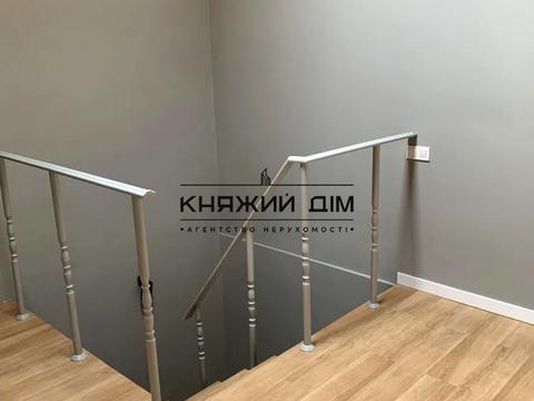 комерційна за адресою Михайла Максимовича вул. (Онуфрія Трутенка), 28-Б