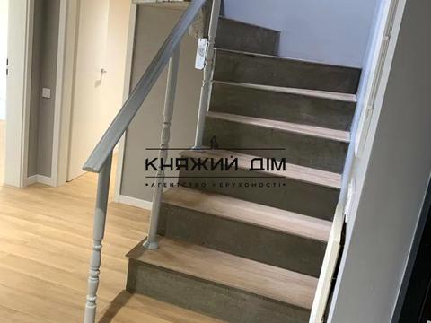 комерційна за адресою Михайла Максимовича вул. (Онуфрія Трутенка), 28-Б