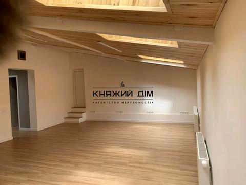 комерційна за адресою Михайла Максимовича вул. (Онуфрія Трутенка), 28-Б