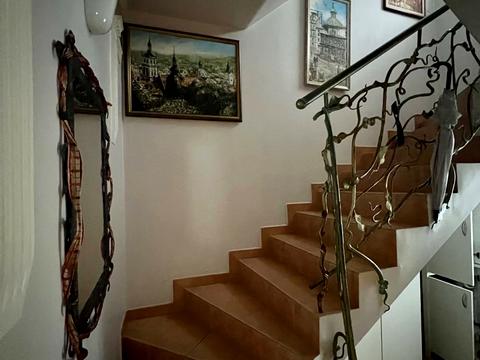 будинок за адресою Академіка Рудницького