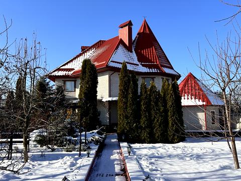 будинок за адресою Вишнева