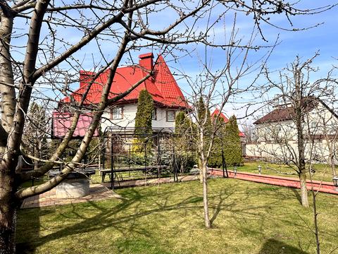 будинок за адресою Вишнева