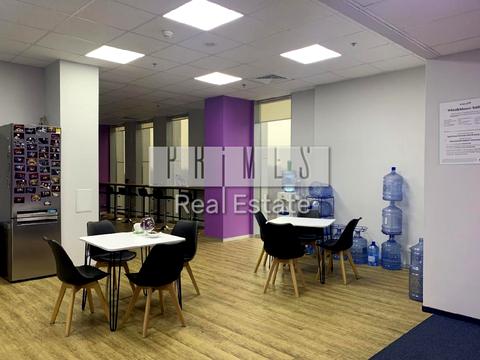 коммерческая по адресу Николая Амосова ул., 1