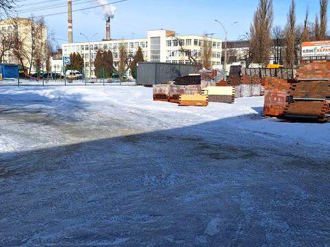 комерційна за адресою Перемоги просп. (Курський), 103