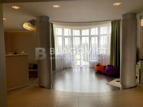 будинок за адресою Центральна, 5