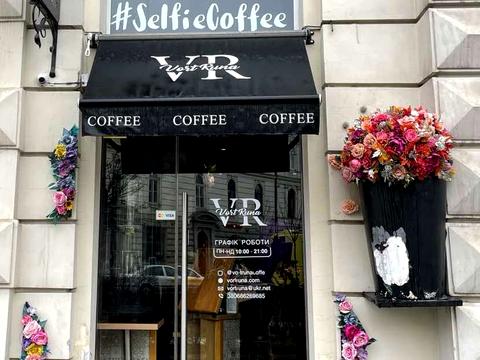 коммерческая по адресу Соборная пл., 2