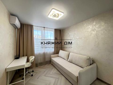 квартира за адресою Всеволода Змієнка вул., 34/21