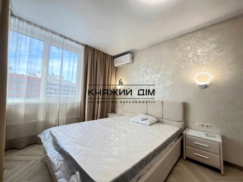 квартира за адресою Всеволода Змієнка вул., 34/21