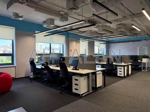 коммерческая по адресу Сімʼї Прахових ул. (Гайдара), 54