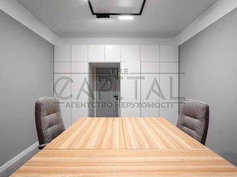 коммерческая по адресу Евгения Чикаленко ул. (Пушкінська), 3