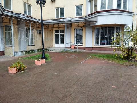 комерційна за адресою Макіївська вул., 10-А