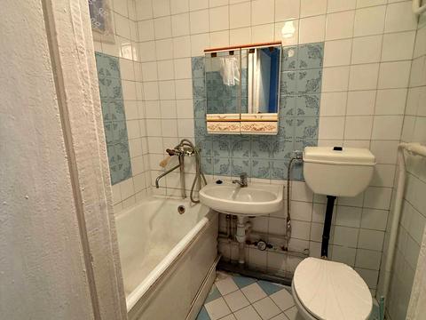 квартира за адресою Космонавтів вул., 98