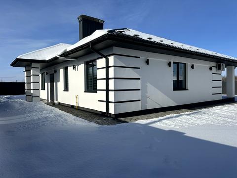 будинок за адресою Володимира Івасюка вул. (Грибоєдова), 12