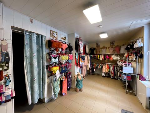 коммерческая по адресу Келецкая ул., 104